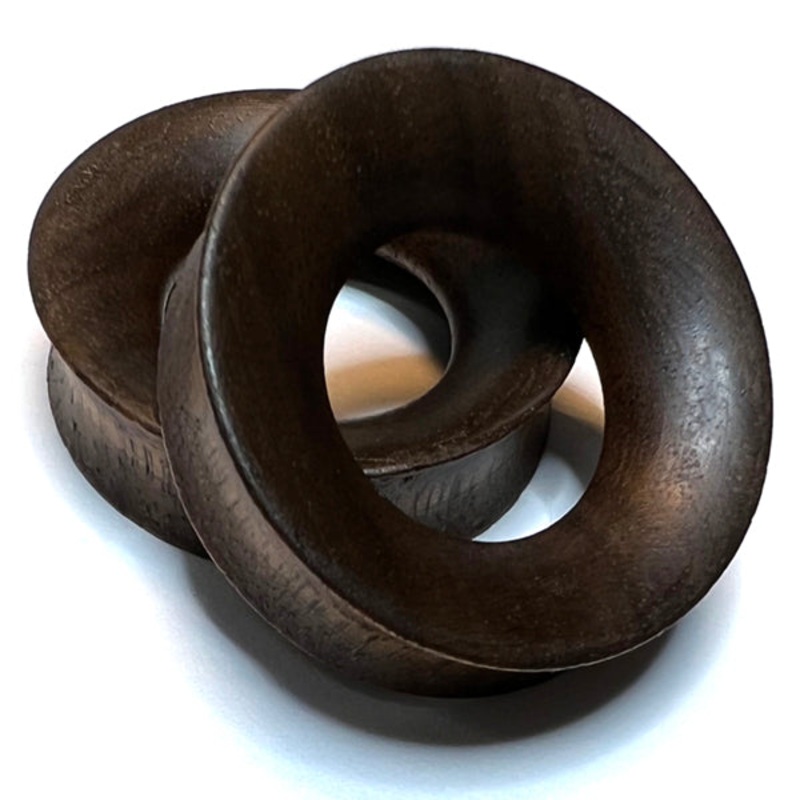 Walnut Wood Concave Tunnels 2 gauge (6mm) – 8mm wearable Walnut