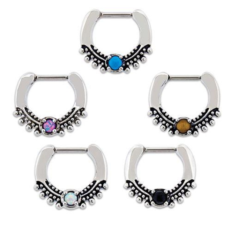 16g Vintage Septum Clicker – 1 Piece 16G (1.2mm) Inner Diameter: 1/4″ (6mm) Gem: ONYX