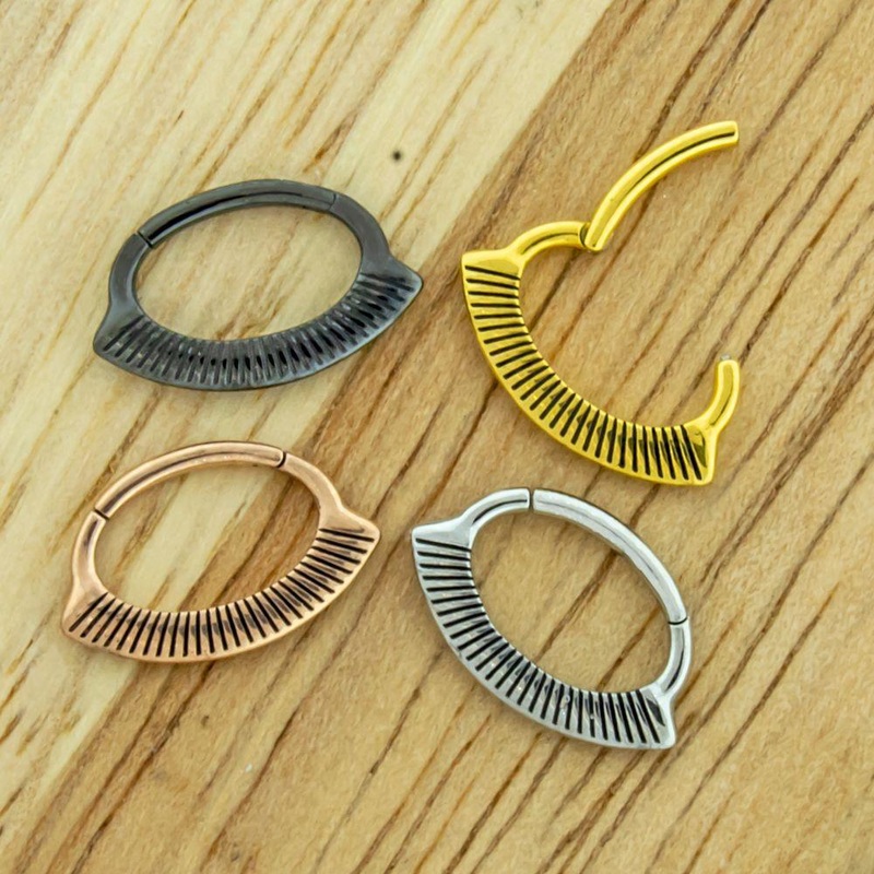 Tribal Septum Clicker – 1 Piece 16G (1.2mm) Inner Diameter: 1/4″ (6mm) Jewelry: GOLD PVD