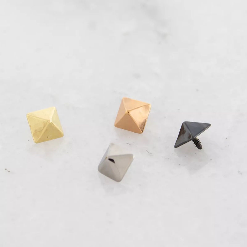 14g Pyramid Stud – 1 Piece #SPLT#6 14G (1.6mm) Head Size: 4mm Jewelry: BLACK PVD
