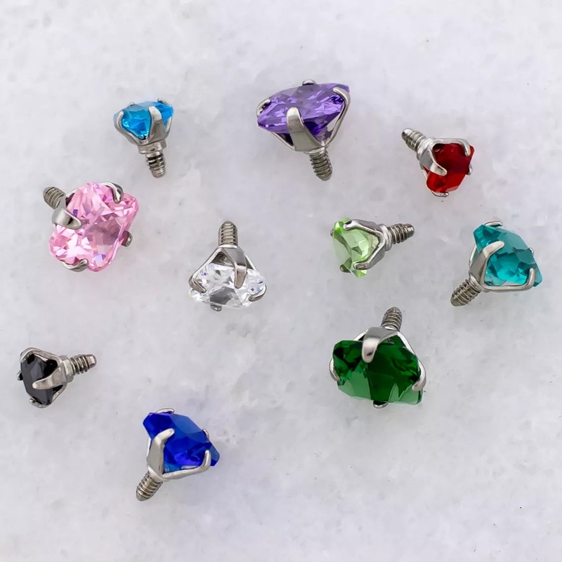 14g Radiant Cut Gem Head – 1 Piece #SPLT#6 14G (1.6mm) Head Size: 3mm Gem: AQUA