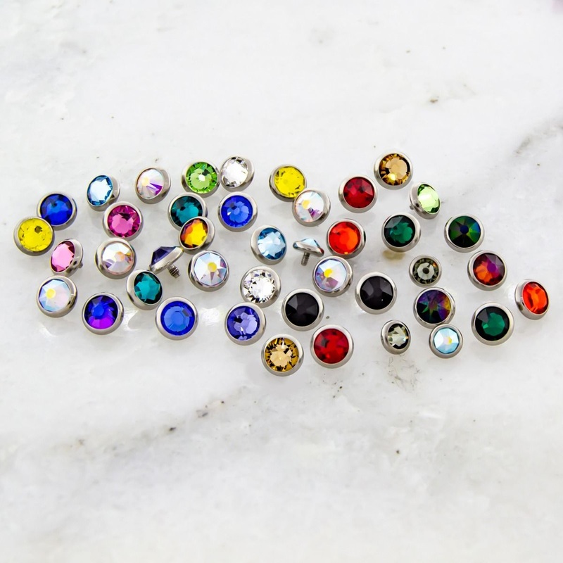 14g Titanium Gem Disc – 1 Piece #SPLT#6 14G (1.6mm) Head Size: 3mm Gem: AB