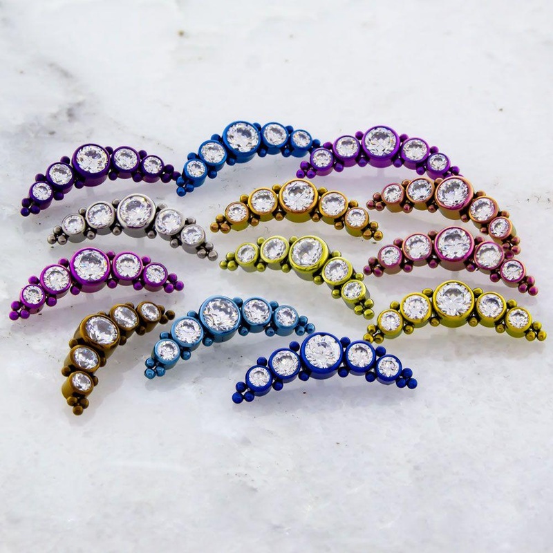 16g / 18g Beaded Titanium Crescent Gems Replacement End – 1 Piece 16G (1.2mm) Head Size: 2.5mm,3mm,4mm Gem: CLEAR