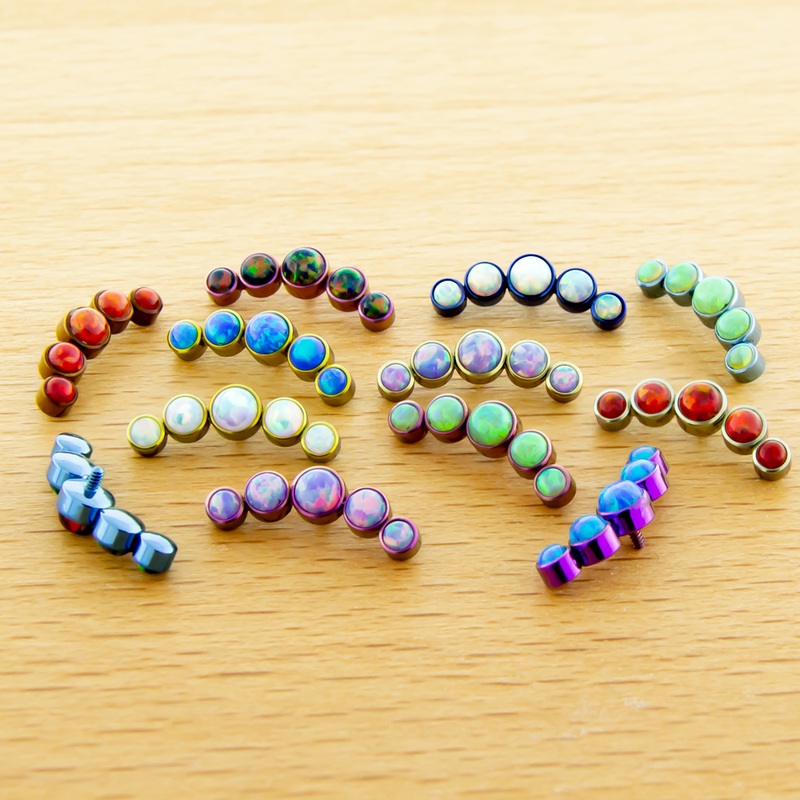16g 18g Titanium Crescent Opal Replacement End – 1 Piece 16G (1.2mm) . Gem: BLACK OPAL