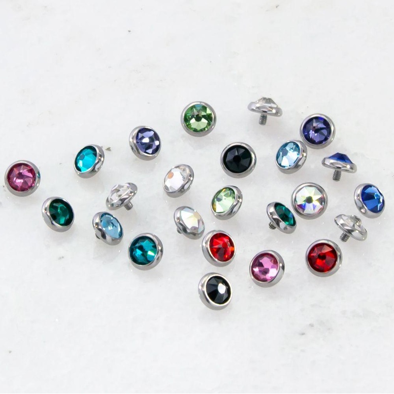 10g, 12g 14g Internally Threaded Gem Disc Assortment – 1 Pack 14G (1.6mm) Head Size: 3mm Gem: ASSORTED