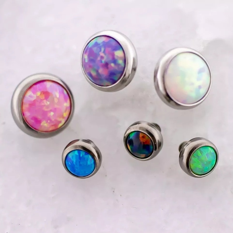 16g/18g Steel Synthetic Opal Replacement Heads – 1 Piece 16G (1.2mm) Head Size: 2.5mm Gem: BLACK OPAL