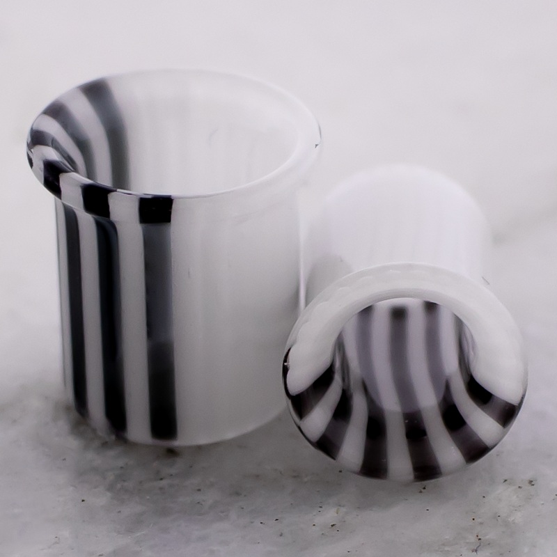 Pair Albino Skunk Borosilicate Glass Single Flare Tunnel 0G (8mm) 8mm (5/16″)