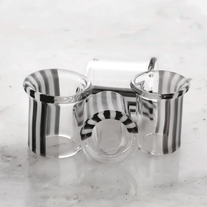 Pair Clear to Black and White Glass Single Flare Tunnels 0G (8mm) 8mm (5/16″)