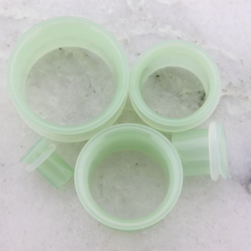 Pair Single Flare Mint Tunnels 8G (3mm) 8mm (5/16″)