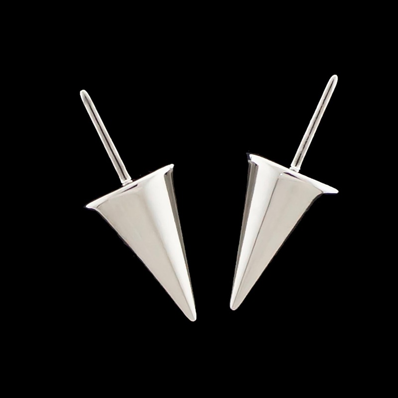 Spike 3mm x 4mm