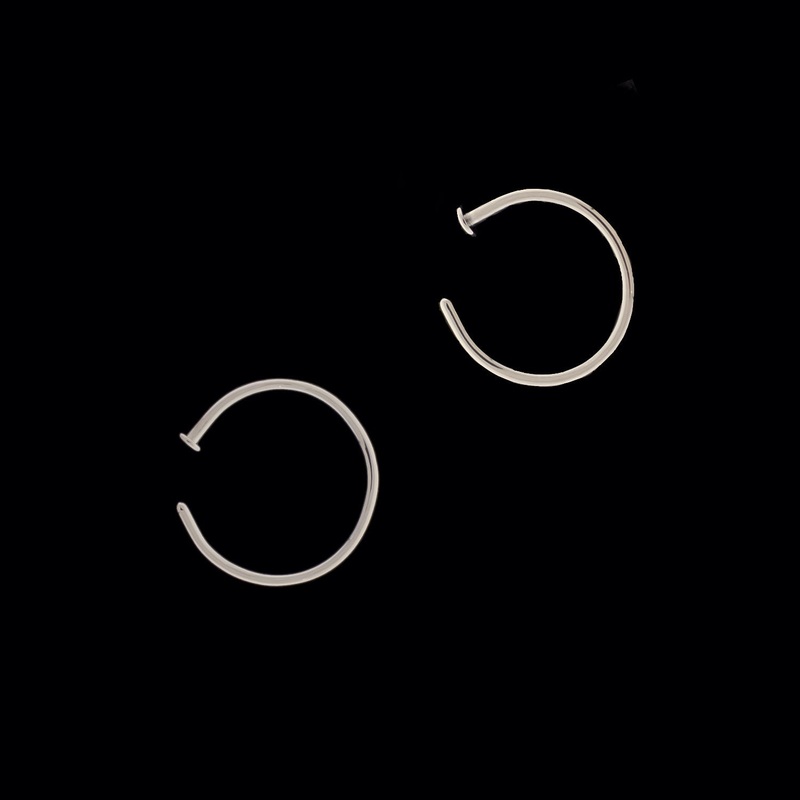 Trystan – Simple Nose Hoops 20G (0.8mm) 8mm (5/16″)