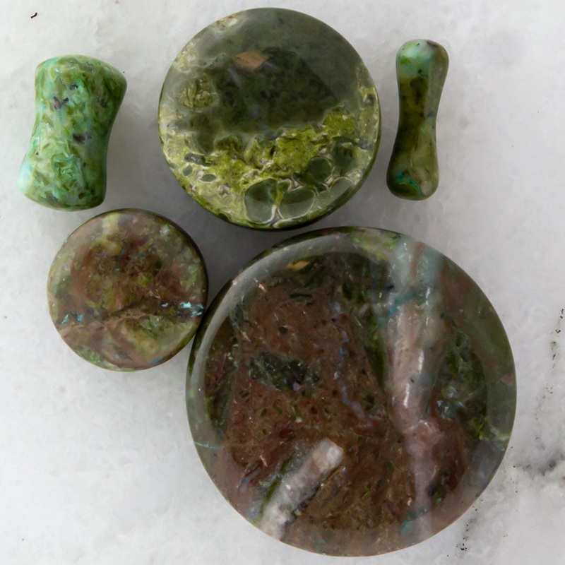 African Green Jade Stone Plugs 8G (3mm)