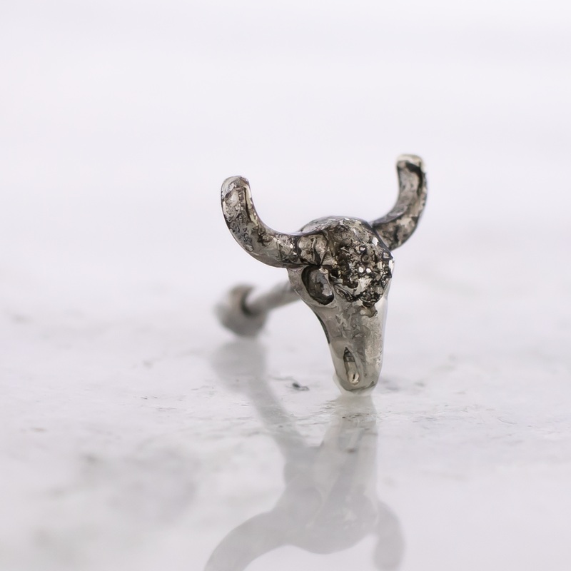 16G Ram Head Cartilage Barbell High Polish