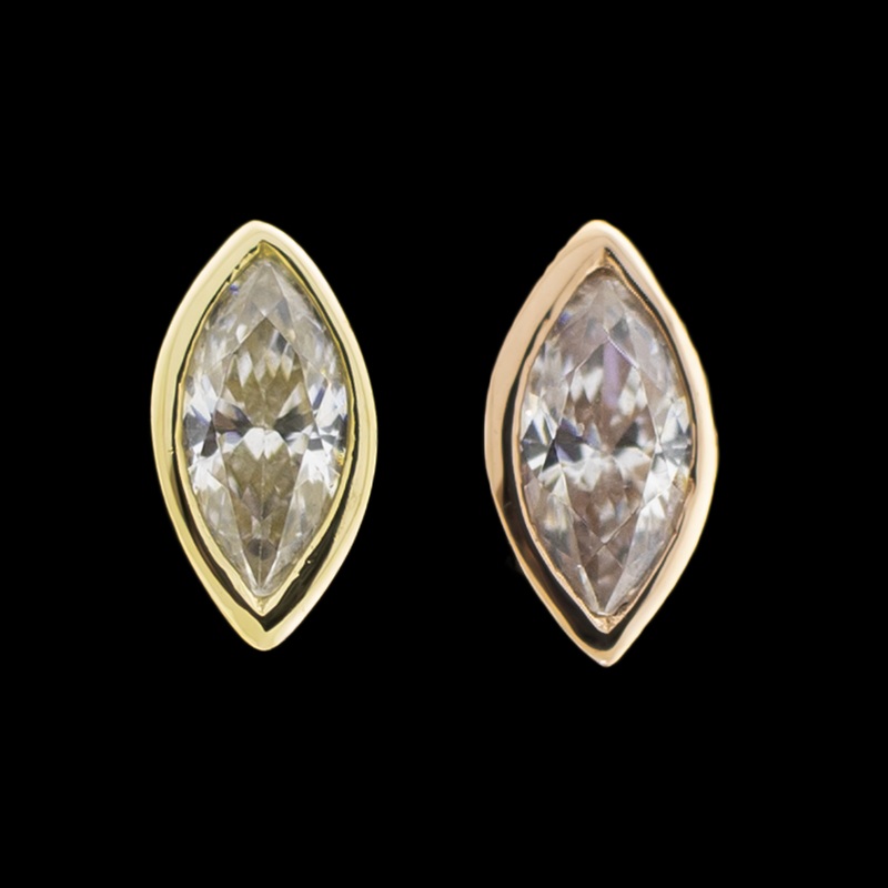 Velora – 14KT Gold Threadless End Yellow Gold White