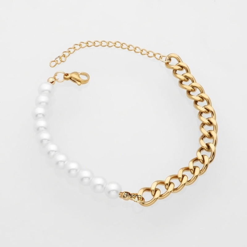 Stainless Steel Bracelet with Pearls Charms – Gold