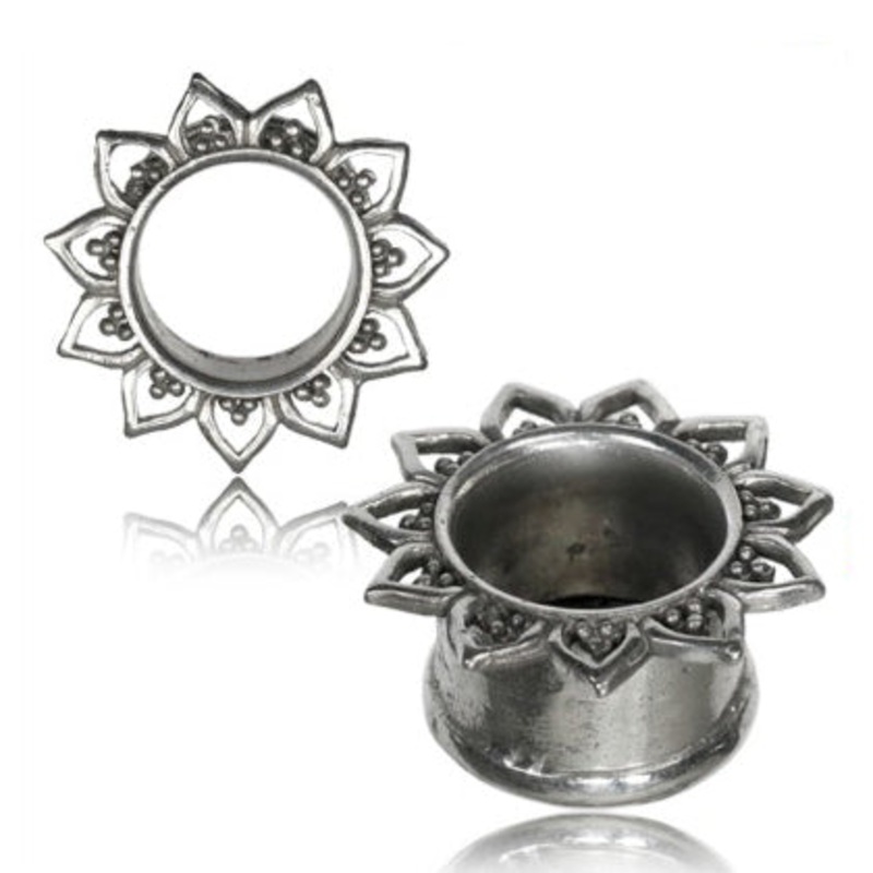 White Brass Bali Heart Tunnels 0 gauge (8mm) White Brass Pair